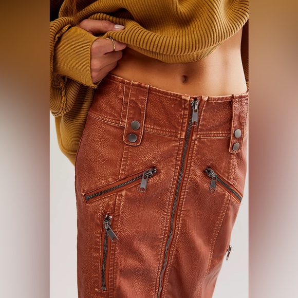 NWT We The Free Nowhere To Run Vegan Maxi Skirt - Picture 2 of 3